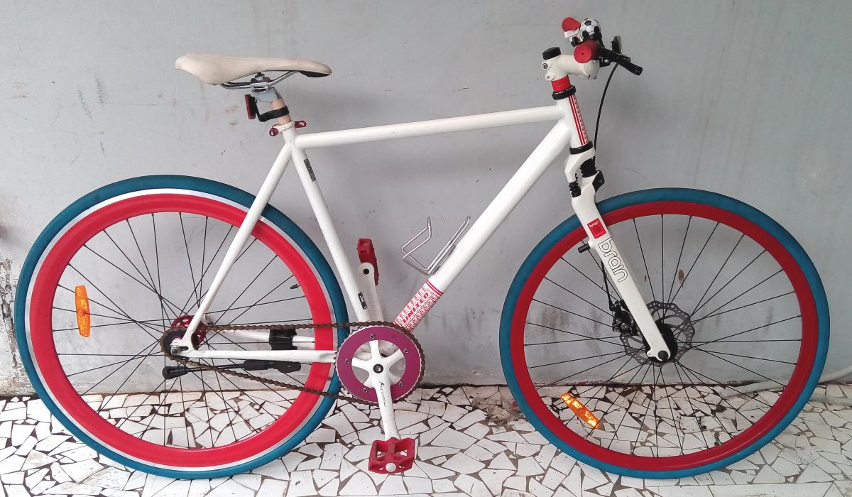 fixie picture bicycle with front suspension